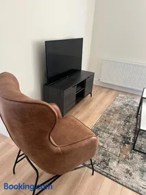 Classy gym apartment with 2 balcony - Image 3