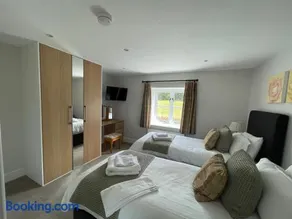 Cumberwell Cottages-Dash Corner - Image 2