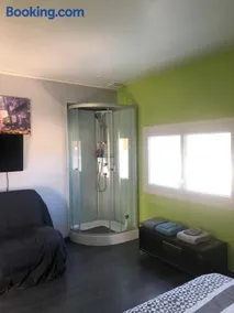 Chambres climatisées en Sologne pour 1 à 4 Hôtes - Image 2