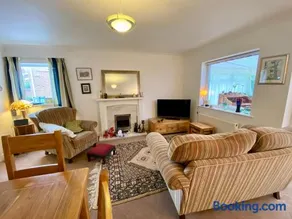 Spacious Two Bedroom House - TM - Image 4