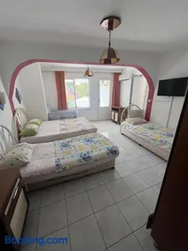 Onur Motel - Image 2