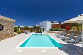 Trialonia Luxury Villa - Image 1