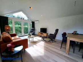 Moderne Tiny Chalet, 20 min van Zeeuwse Kust VP072 - Image 3