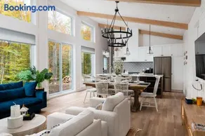 Chalet Eau, style Lake house à Tremblant - Image 1