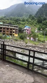 Bono Riverside Apartments Naran - Image 2