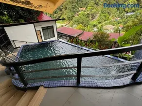 Hillside Red Cabin - Image 2