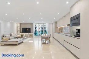 Luxury Oceanfront Residence at Roney Condos 1 Hotel South Beach - Image 4
