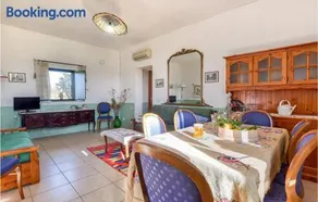 1 Bedroom Beautiful Home In Paternò - Image 2