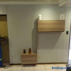 Chibu Backpackers Accommodation - Image 2