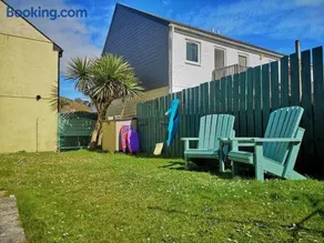 Gryffindor Beachside Cottage - Image 2