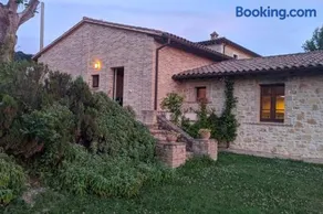 Casa nella campagna Umbra - Image 1