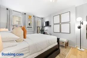 Studio Haven in Times Square & Nearby Restaurants - Image 3