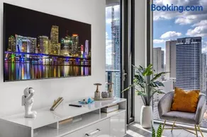 Experience Miami Modern 2 Bed Near Biscayne Blvd - Image 3