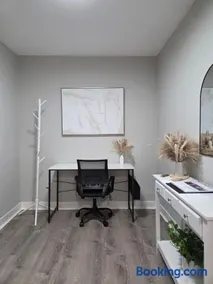 2 Bedroom's, 1 Bathroom,10min-Airport & Boston, 7min-EncoreCasino - Image 4