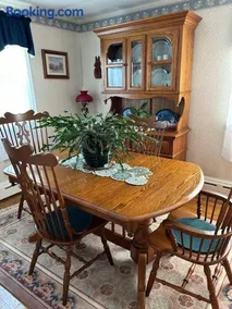 Furnished and Flexible at Buttonwood Park - Perfect for Longer Stays! - Image 1