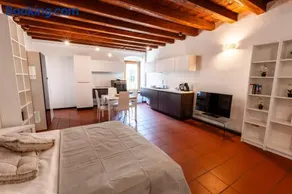 Borghetto Lake House - Image 1