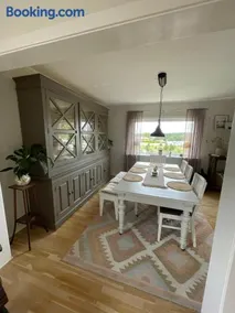 Bestemors hus med kystnær beliggenhet - Image 5