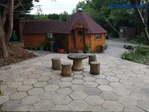 The Cabin & hot tub at Ashleigh House - Image 4