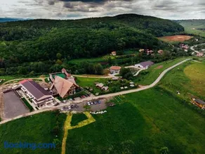 Pension Domeniul Regilor - Image 1
