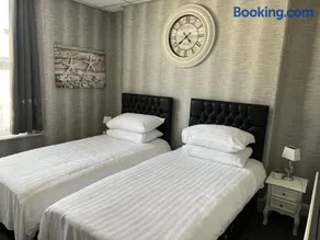 Sea-Renity - Self Catering Holiday Let - Image 2