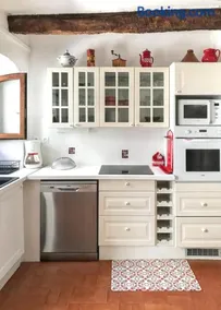 Maison chaleureuse à Saint-Privat, 80 m² avec cour. - Image 1