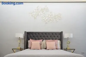 Campana Suites - Image 2