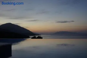 Villa Di Capri - Image 2