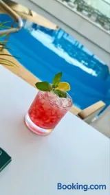 Hatzoudis Luxury Suites - Image 3