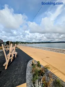35 Gower Holiday Village with Seasonal Pool - Image 1