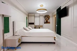 Luxury House - Image 2