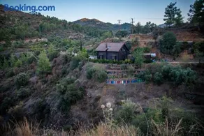 *2 bdr log house /mountains/Queen bed/fireplace - Image 4