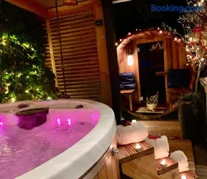 Romantisch Wellness Appartement met privé Hottub Sauna Gamesroom - Image 1