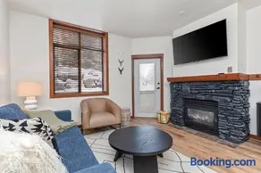 Powderhorn Lodge 102: Sego Lily Suite - Image 5