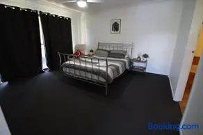 Holiday Haven - Image 5