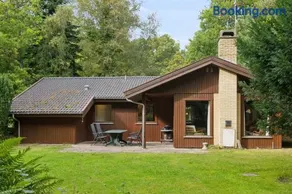 Cozy Holiday Home Near Dybesø Nature - Image 4
