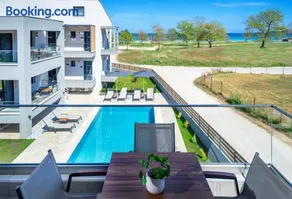Perla Beach - Image 4