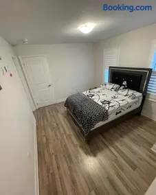 4 furnished bed rooms detached home ideal for family living - Image 5
