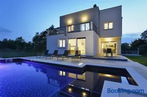 Holiday Home Dvori - Image 2