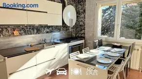 Family 3-Bedroom Apartment near MXP & Lake Maggiore - Parking - Image 1