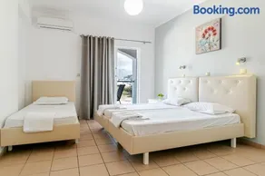 Porto Marina Aparthotel - Image 2