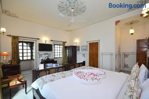 Jaipur Vintage House-A Luxury Heritage Hotel In Jaipur Bani Park - Image 4