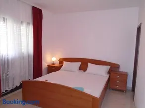 Apartments Sveti Anton - Image 1