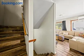 Steps to Hot Springs, Shops, & Trails 2BR Fiber - Image 1