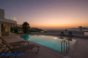Bodrumda Eşsiz Deniz Manzaralı Lüks Villa Boss 1 - Image 1