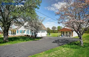 Center Hill Cottage - Image 4