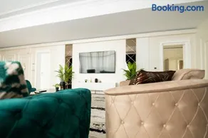 The Penthouse - Image 4