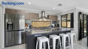 Lavish Beach House On The Surfside - Image 2
