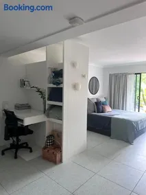 Sophisticated Spacious Self Contained Studio - Image 2