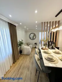Porcelain Apartment - Image 1