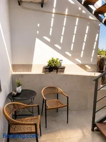 Giorgos House Attic - Image 2